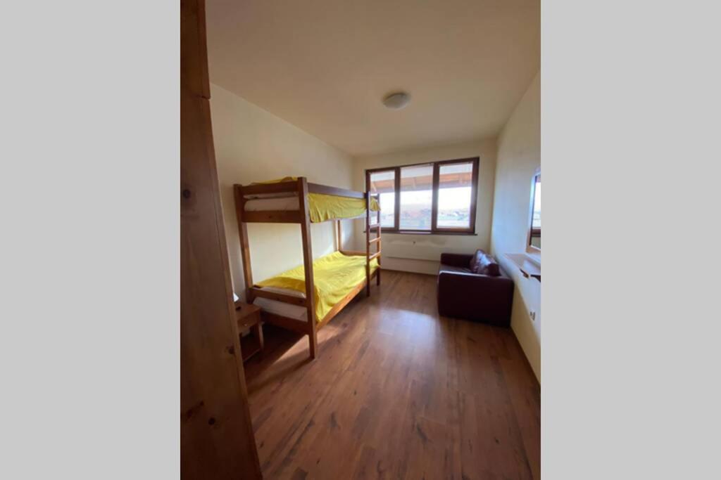 Large Gondola - Center, Neon Apartment Bansko